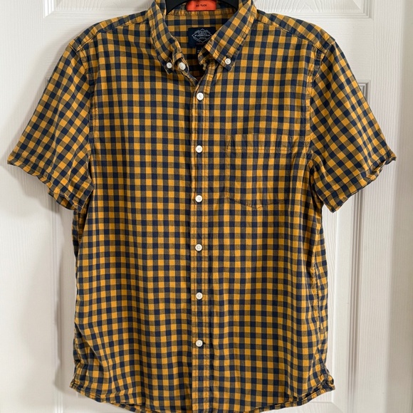 St. John's Bay Men's Shirt Gingham Comfort Flex No Tuck Size M - Picture 11 of 11